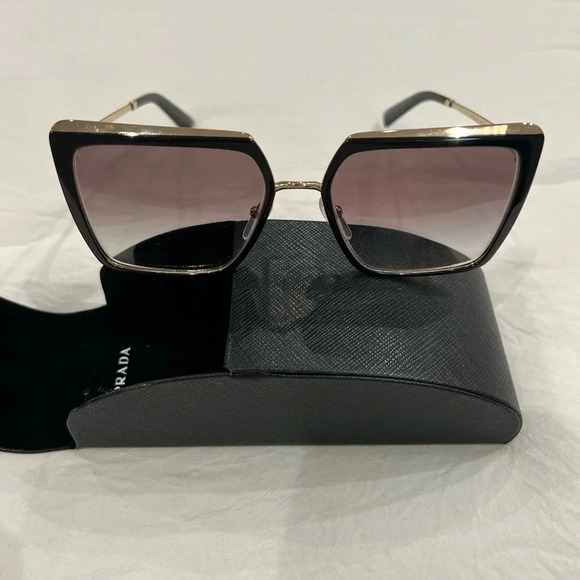 Prada PR 58WS Sunglasses - Picture 9 of 9
